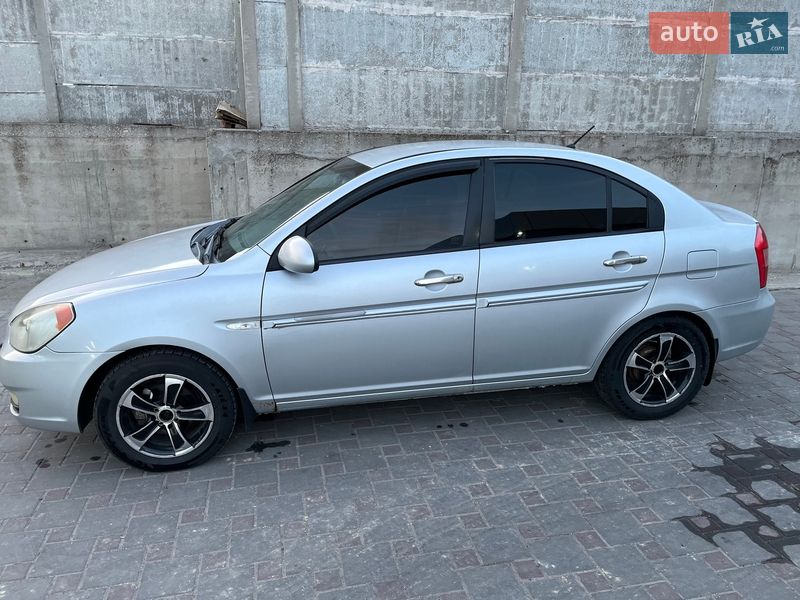 Hyundai Accent 2008