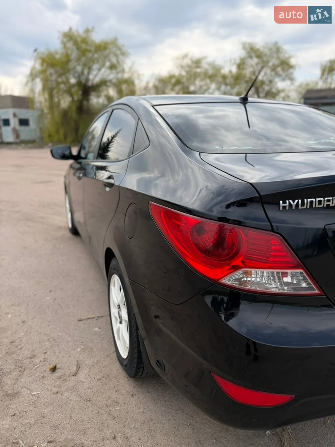 2011 Hyundai Accent - мініатюра 15