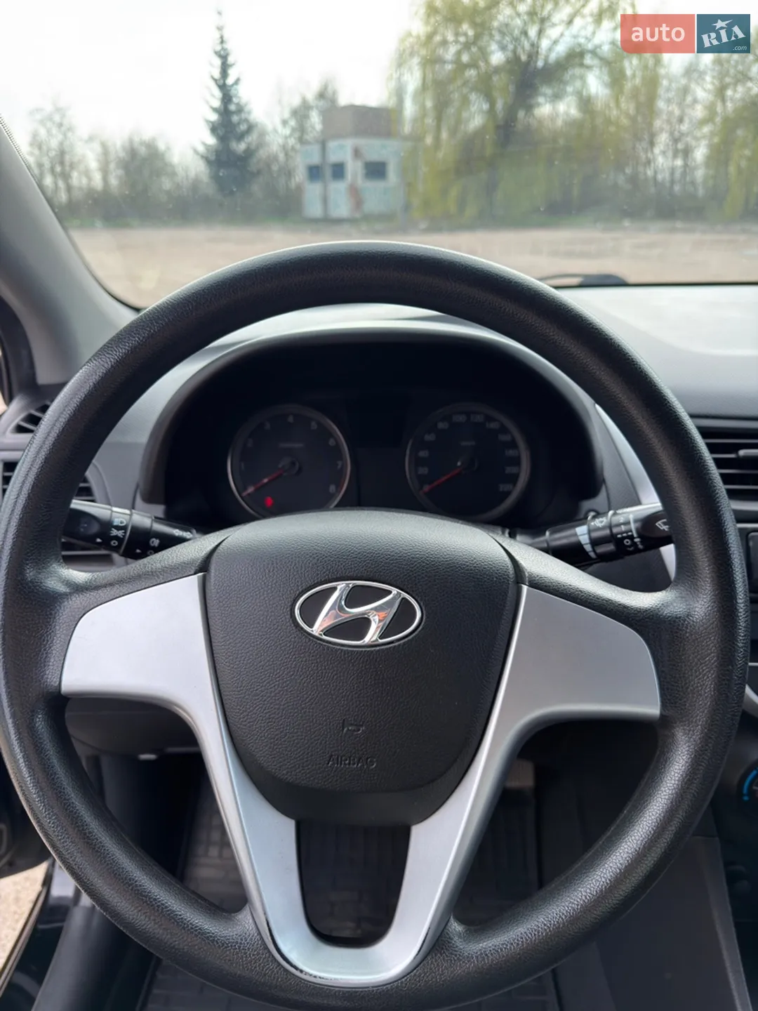 2011 Hyundai Accent - мініатюра 32