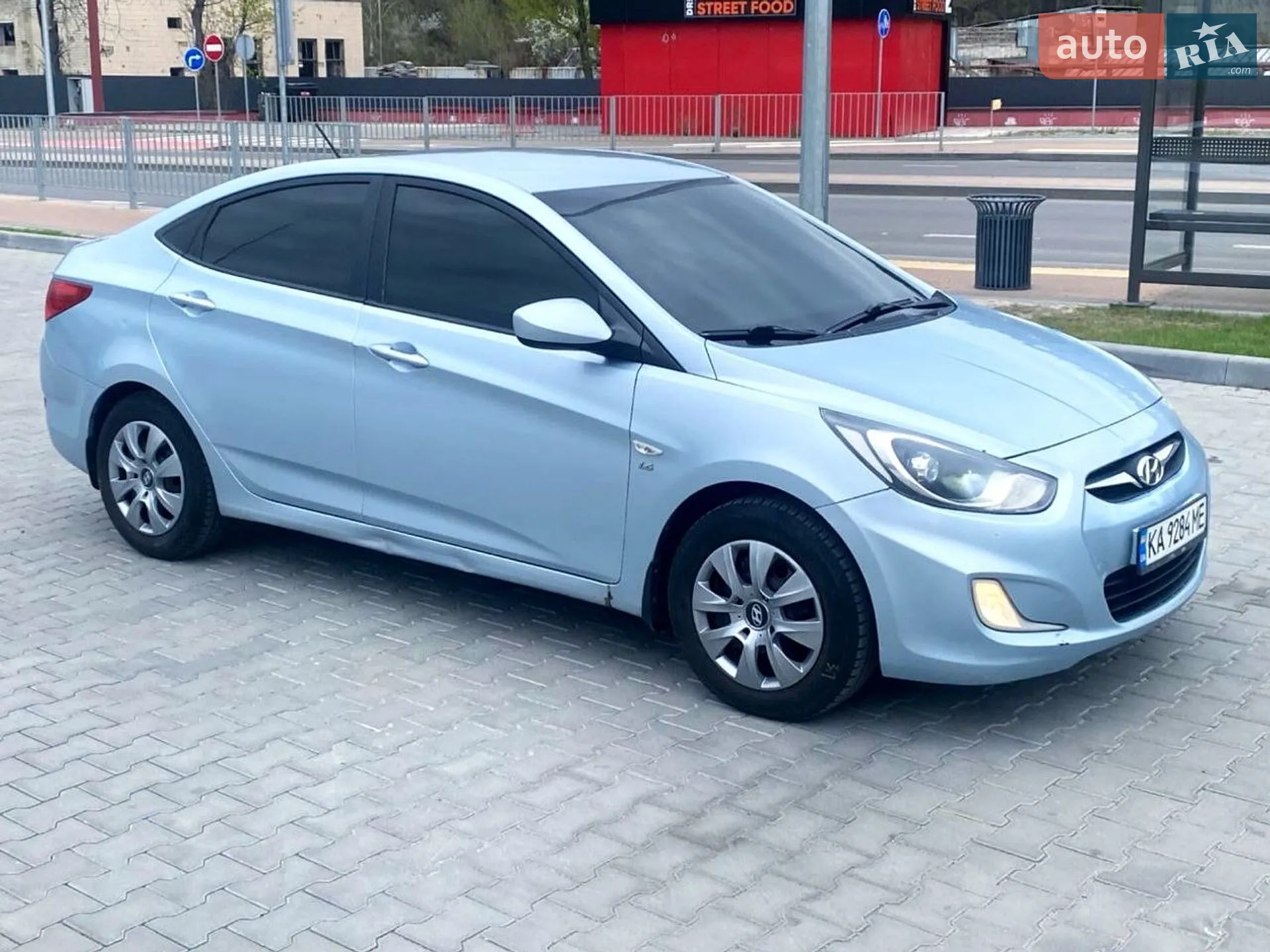 2012 Hyundai Accent - мініатюра 4
