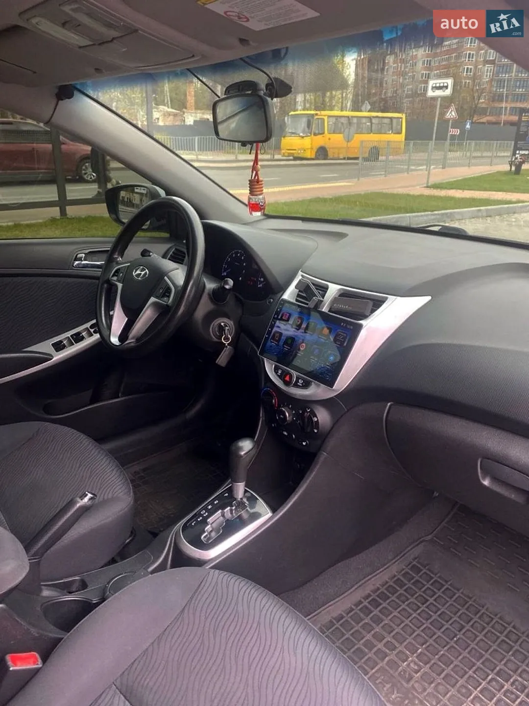 2012 Hyundai Accent - мініатюра 8