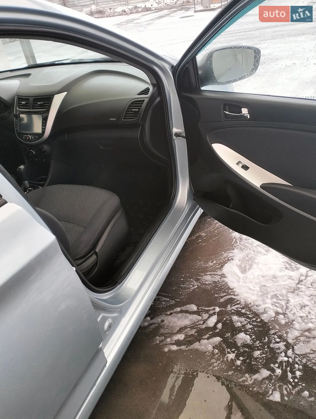 2011 Hyundai Accent - мініатюра 5