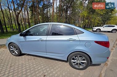 Седан Hyundai Accent 2012 в Киеве