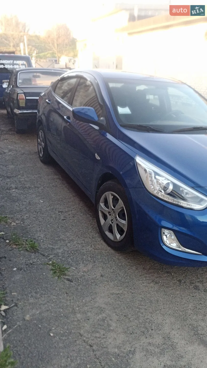 2013 Hyundai Accent - мініатюра 4