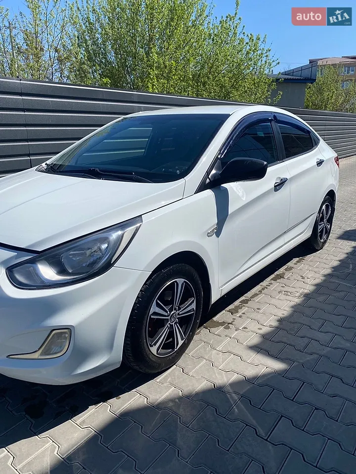 2014 Hyundai Accent - мініатюра 23