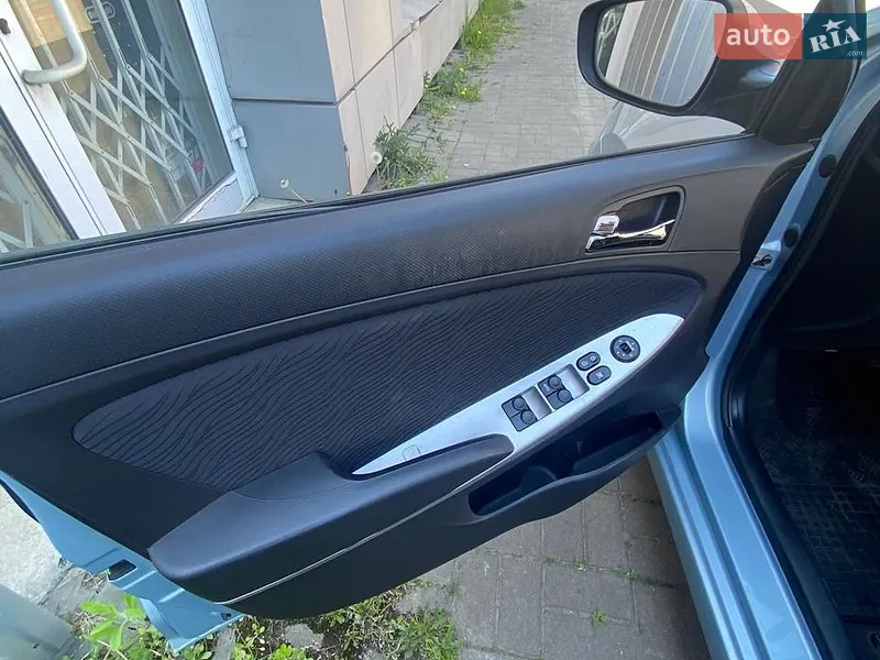 Hyundai Accent 2012 VIN Z94CU41DBCR170107 фото оголошення 19 з 61