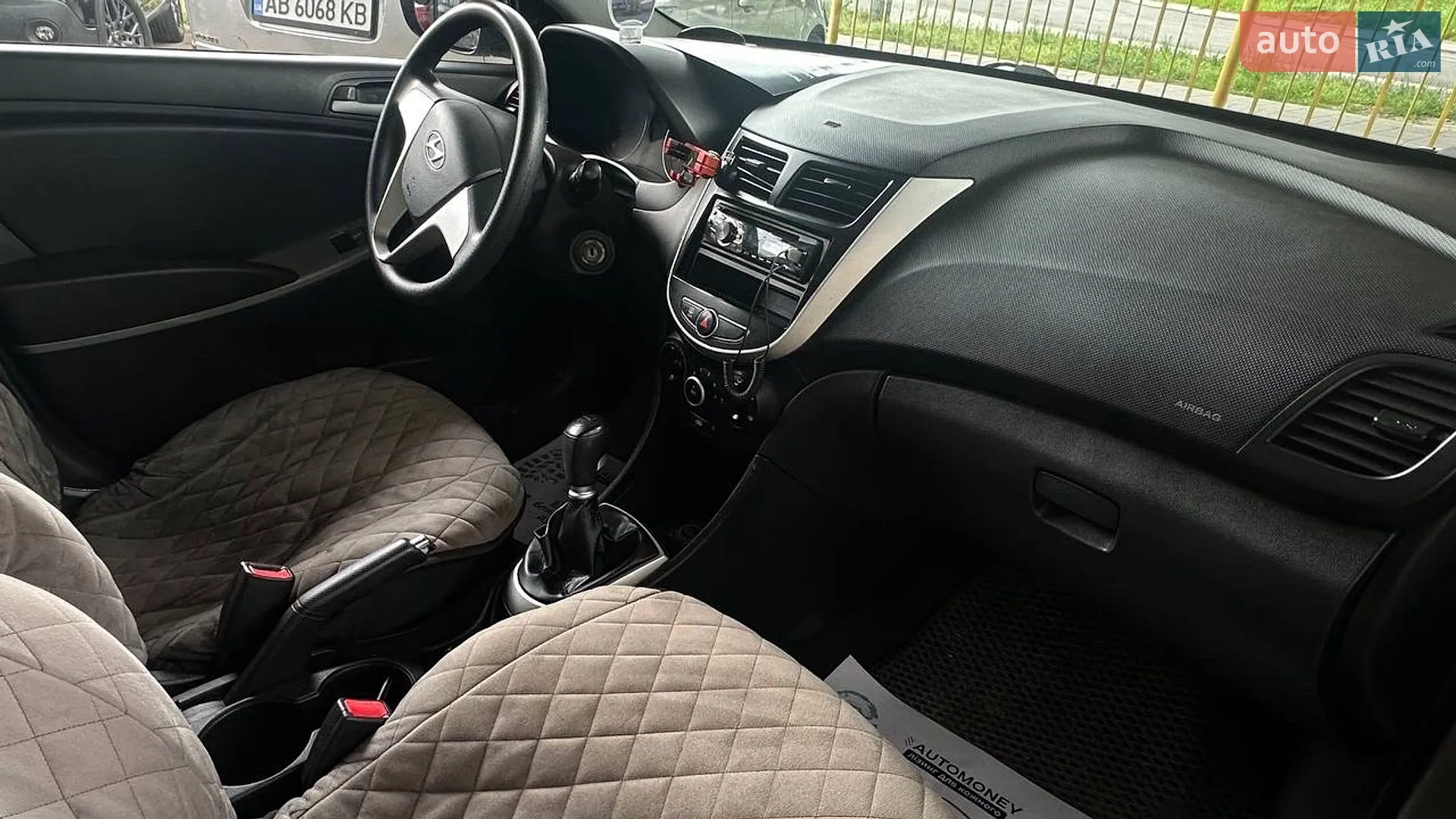 2011 Hyundai Accent - мініатюра 5