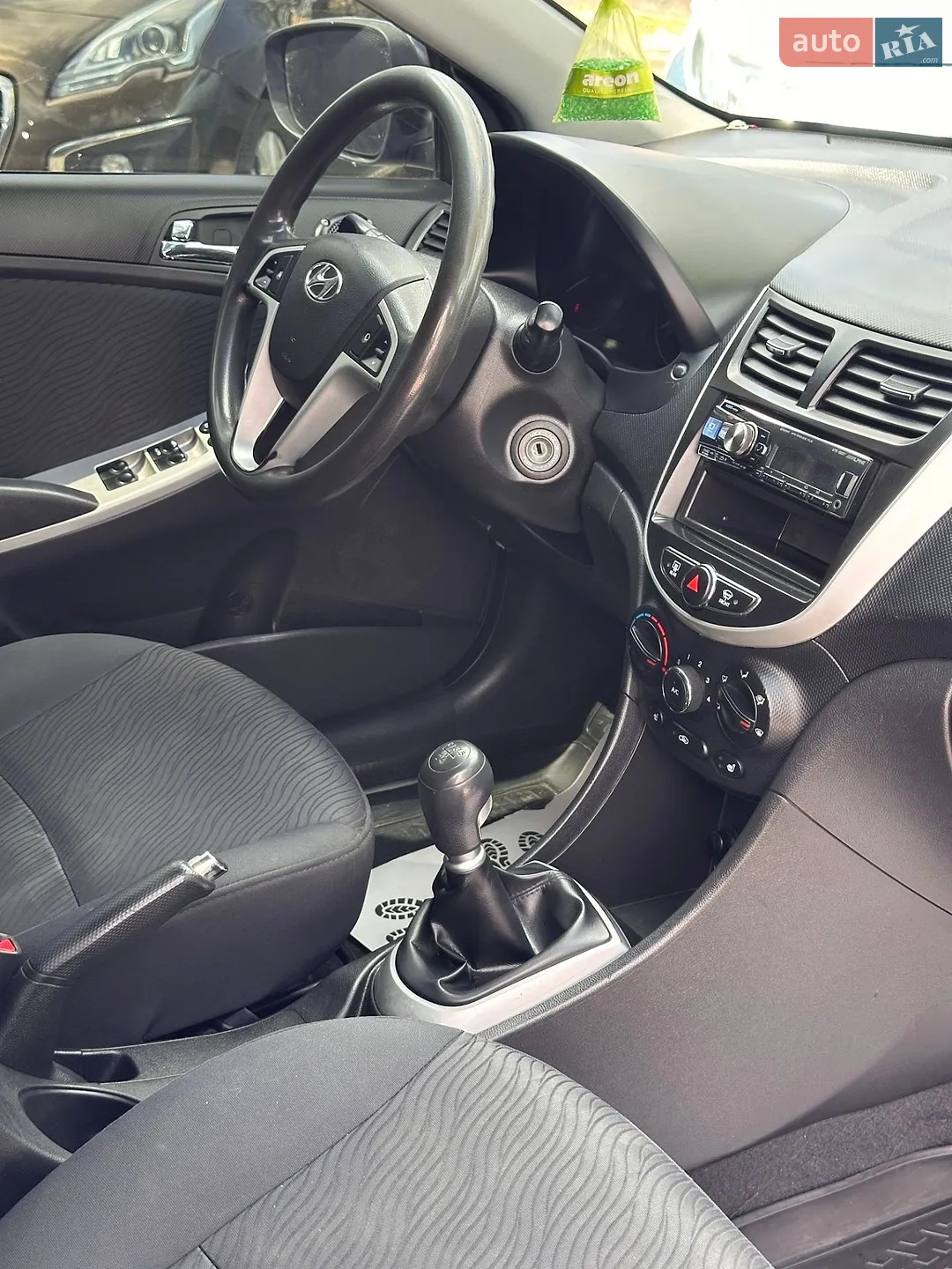 2012 Hyundai Accent - мініатюра 7