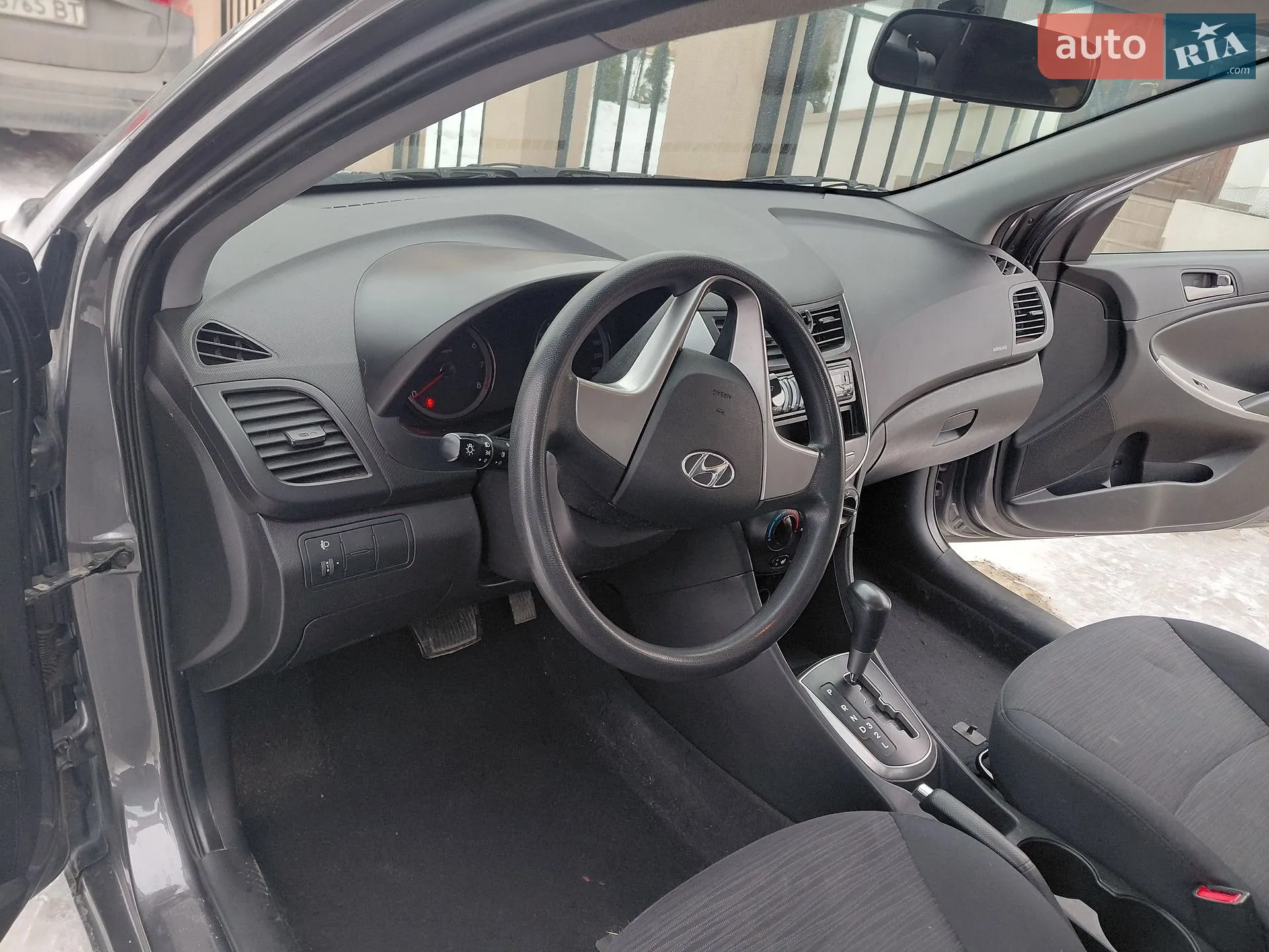 2016 Hyundai Accent - мініатюра 12