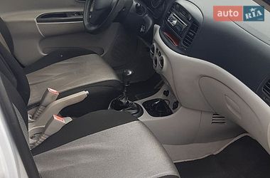 Седан Hyundai Accent 2008 в Дунаевцах