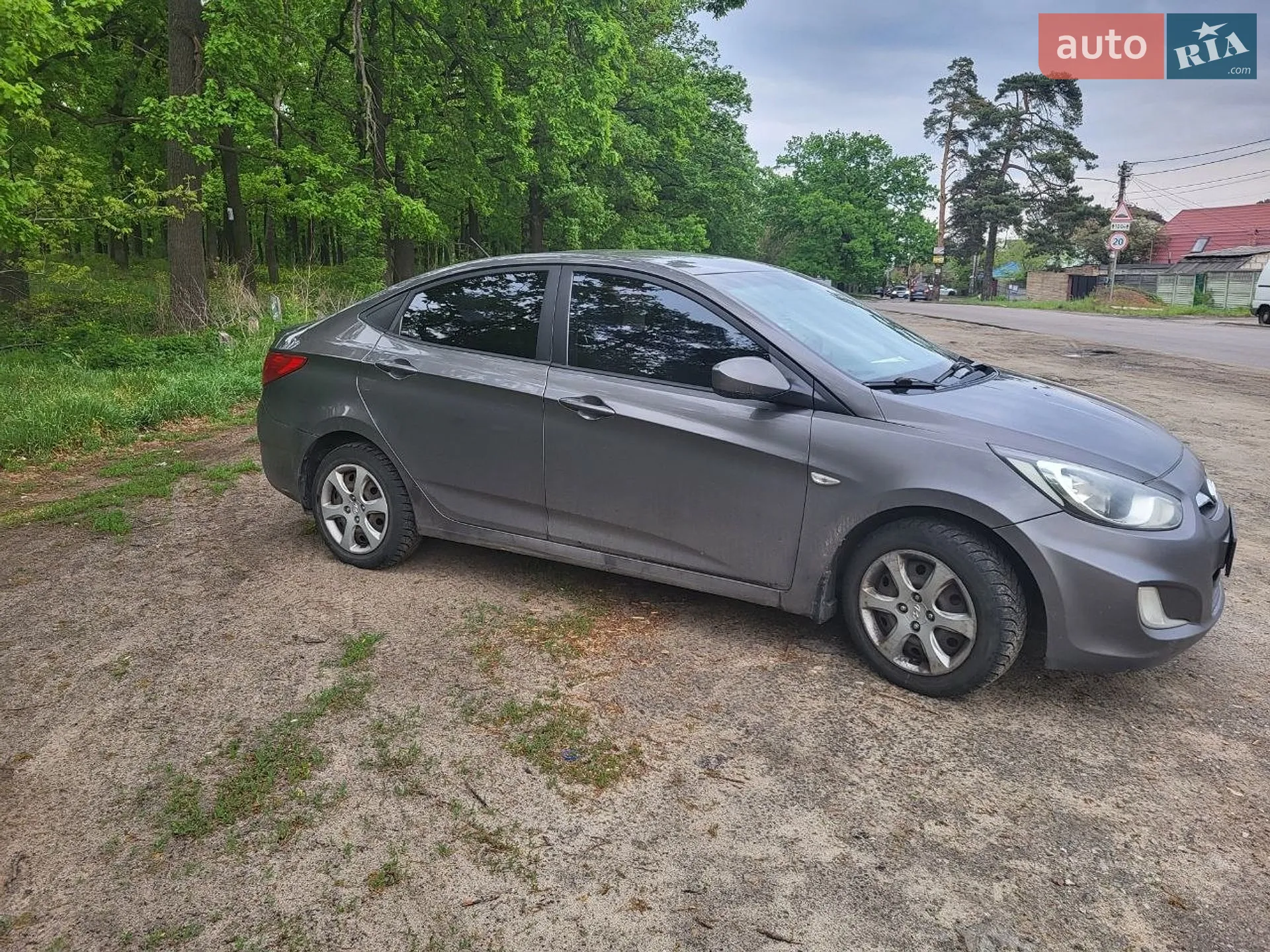 2011 Hyundai Accent - мініатюра 2