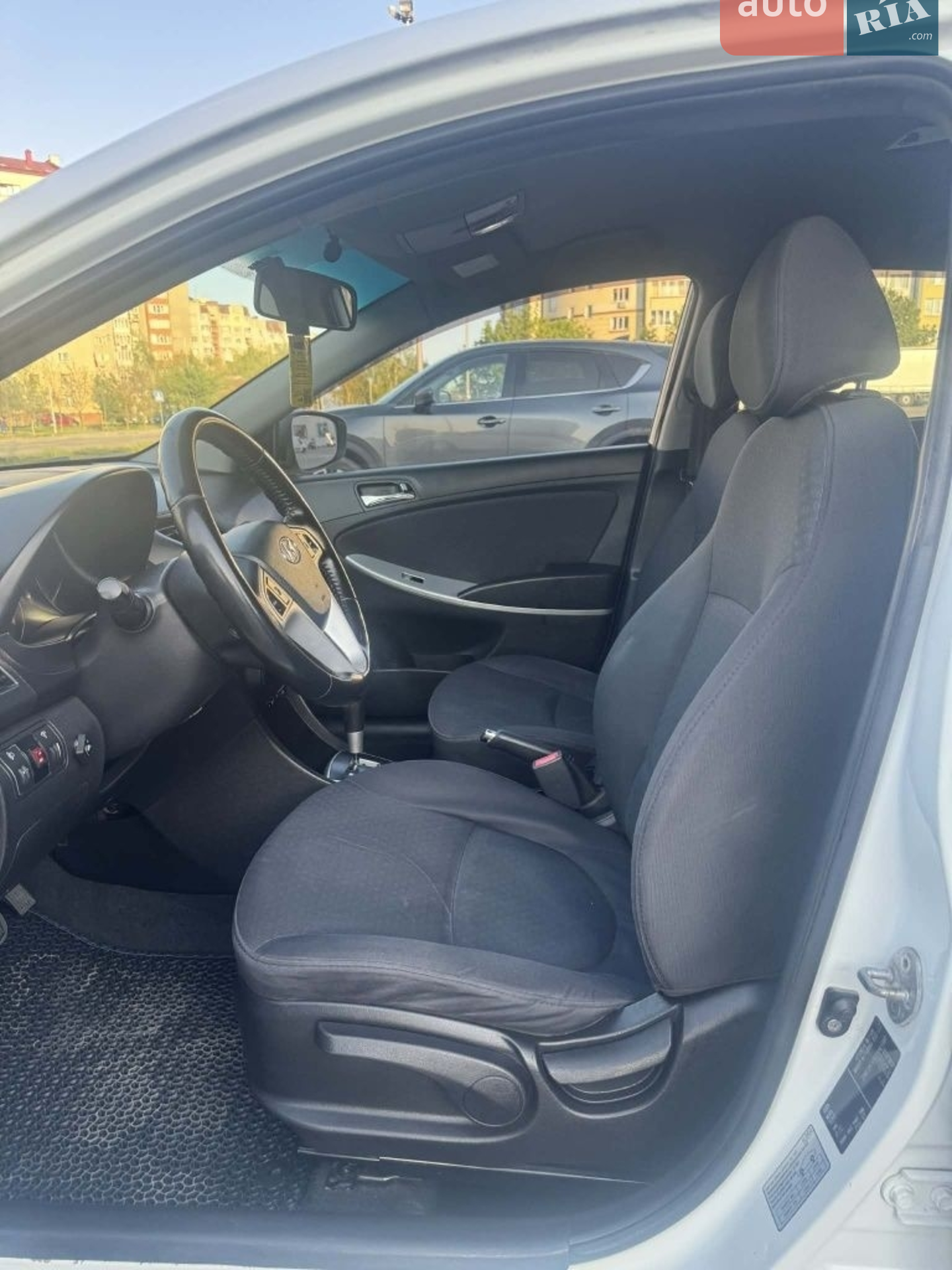 2012 Hyundai Accent - мініатюра 5