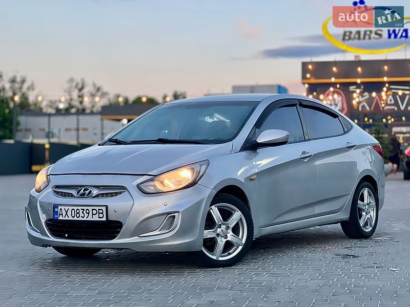 Hyundai Accent 2011