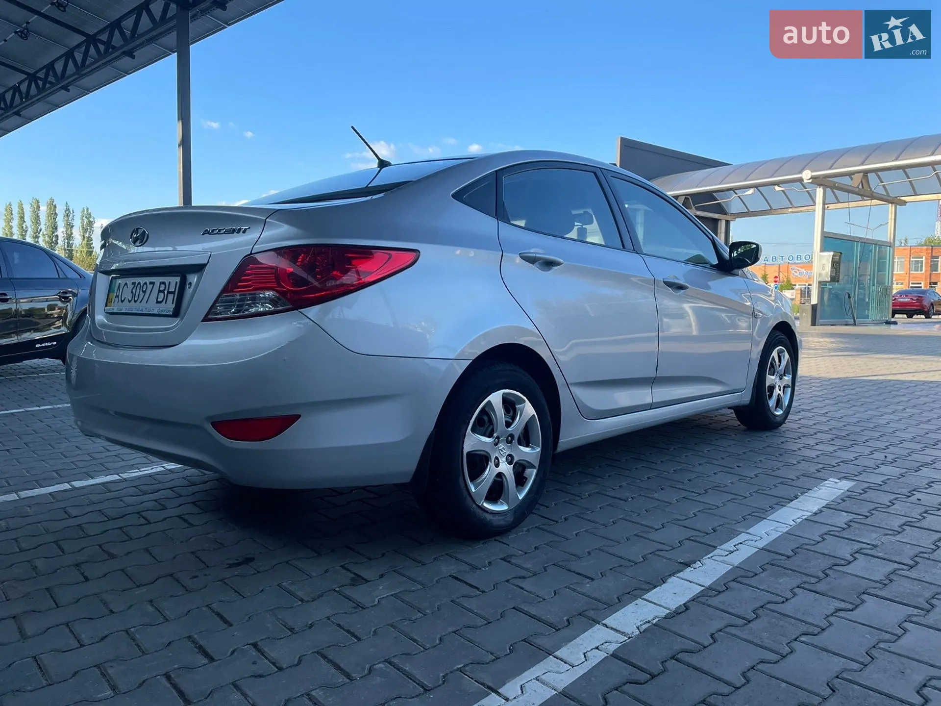 2013 Hyundai Accent - мініатюра 11
