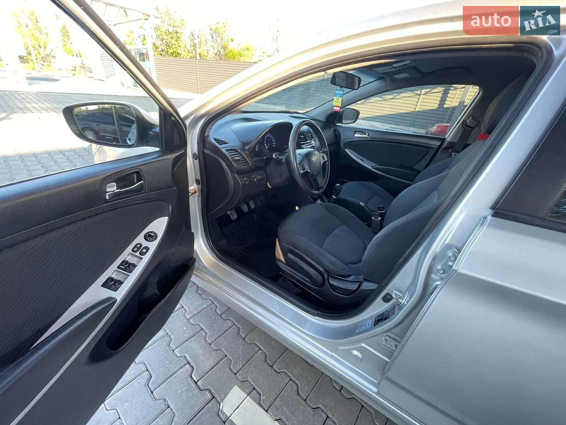 2013 Hyundai Accent - мініатюра 16