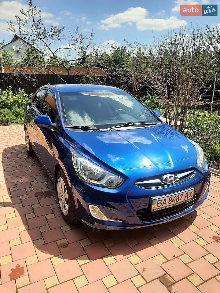 2012 Hyundai Accent - мініатюра 11