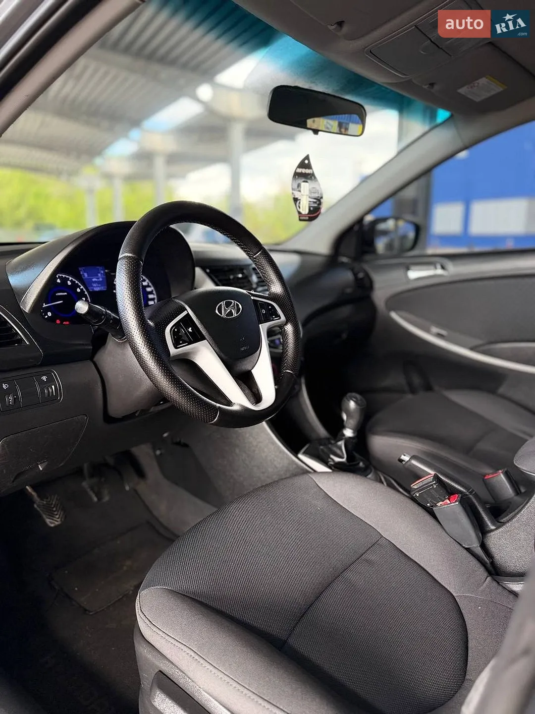 2012 Hyundai Accent - мініатюра 13