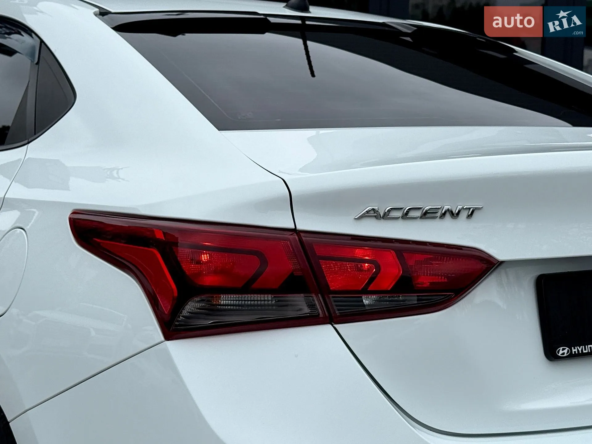 2017 Hyundai Accent - мініатюра 16