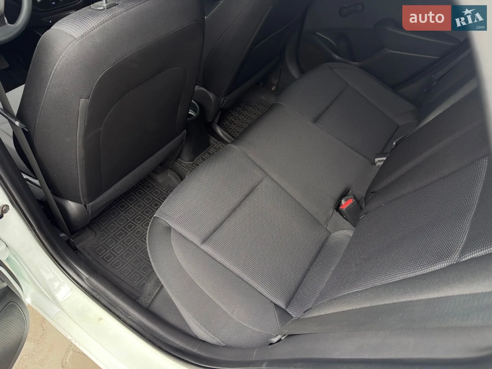 2017 Hyundai Accent - мініатюра 29
