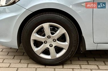 Седан Hyundai Accent 2011 в Житомире фото 53 Седан Hyundai Accent 2011 в Житомире