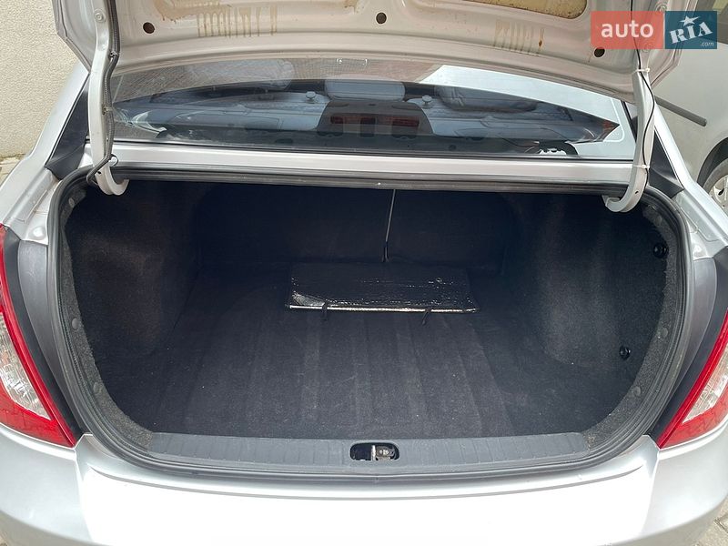 Седан Hyundai Accent 2008 в Хмельницком