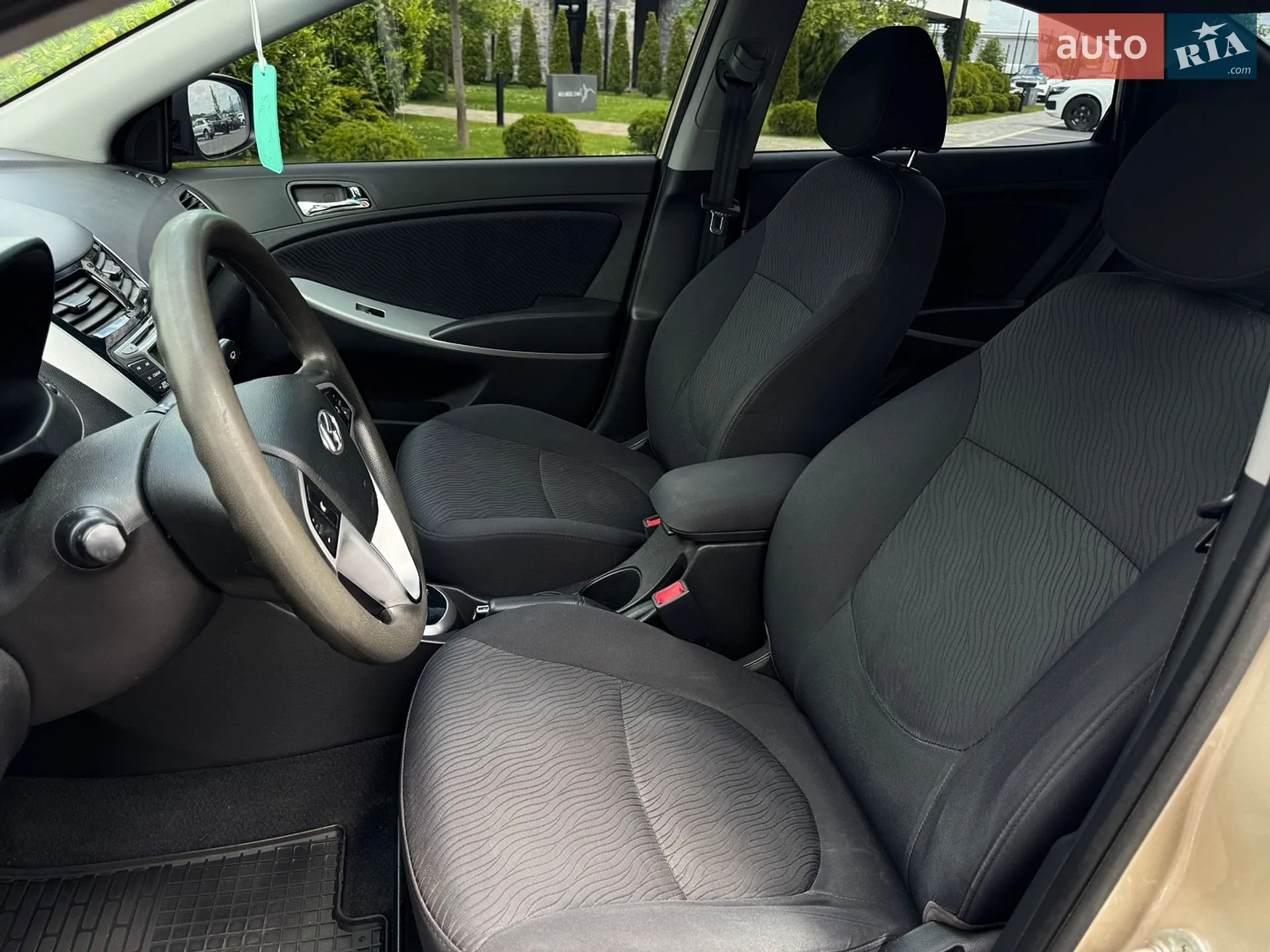 2012 Hyundai Accent - мініатюра 41