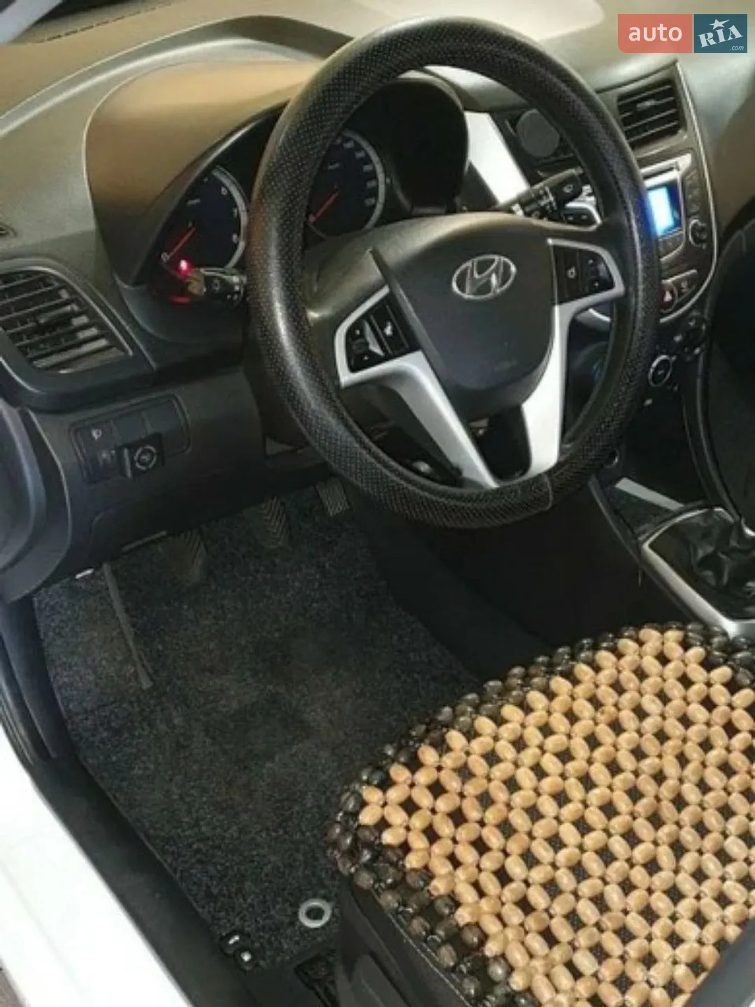 2013 Hyundai Accent - мініатюра 9