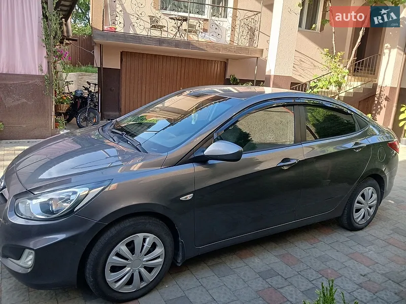 Hyundai Accent 2012 VIN Z94CU41CACR112647 фото оголошення 2 з 49