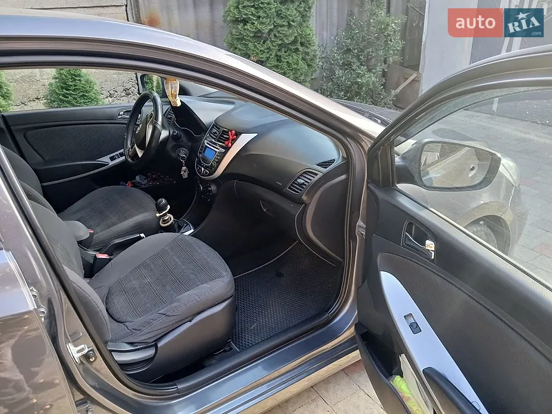 Hyundai Accent 2012 VIN Z94CU41CACR112647 фото оголошення 5 з 49
