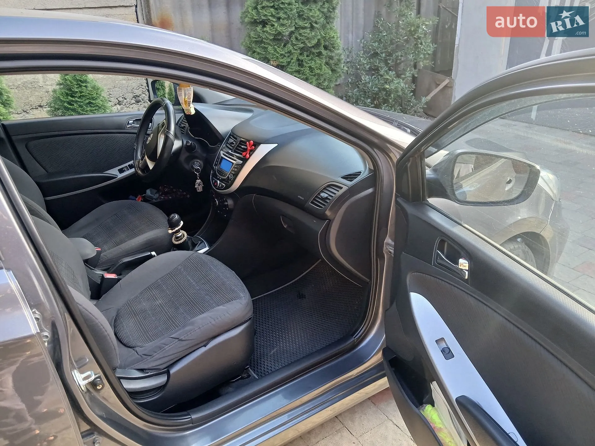 2012 Hyundai Accent - мініатюра 11
