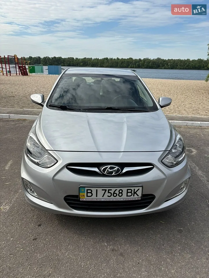 2010 Hyundai Accent - мініатюра 15