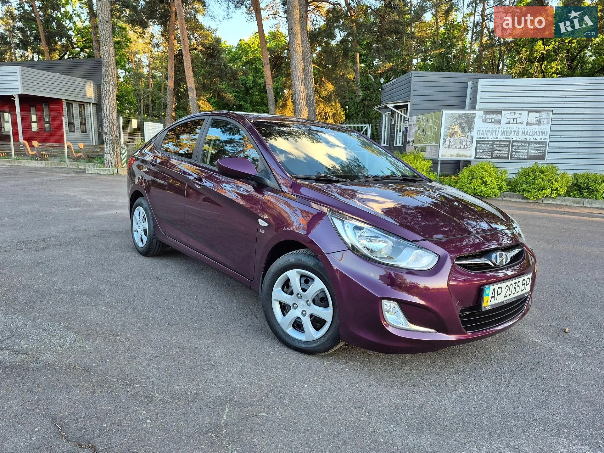 2012 Hyundai Accent - мініатюра 18