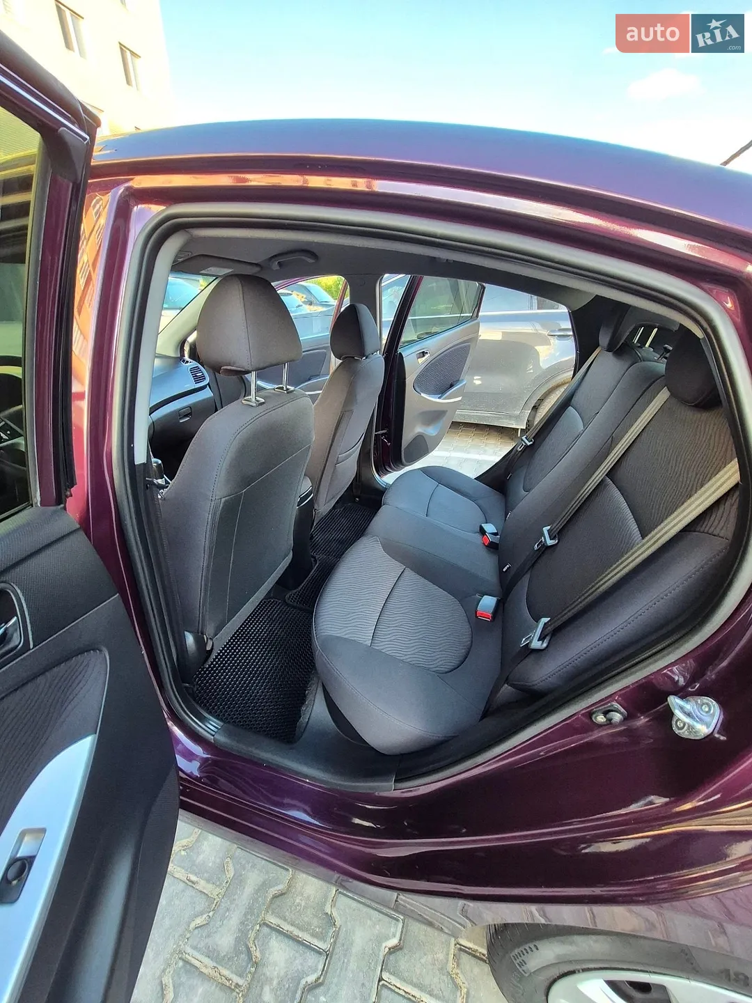 2012 Hyundai Accent - мініатюра 42