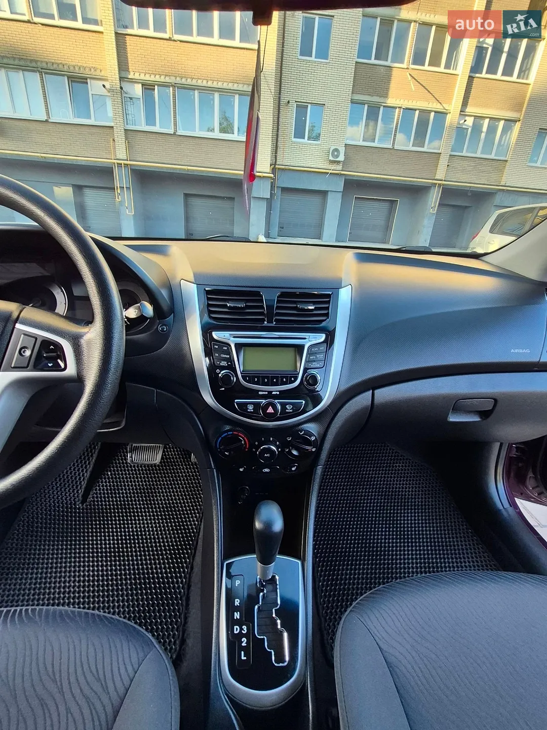 2012 Hyundai Accent - мініатюра 37