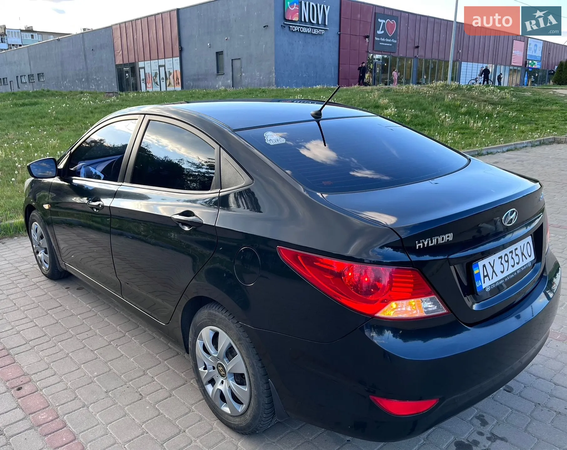 2011 Hyundai Accent - мініатюра 5