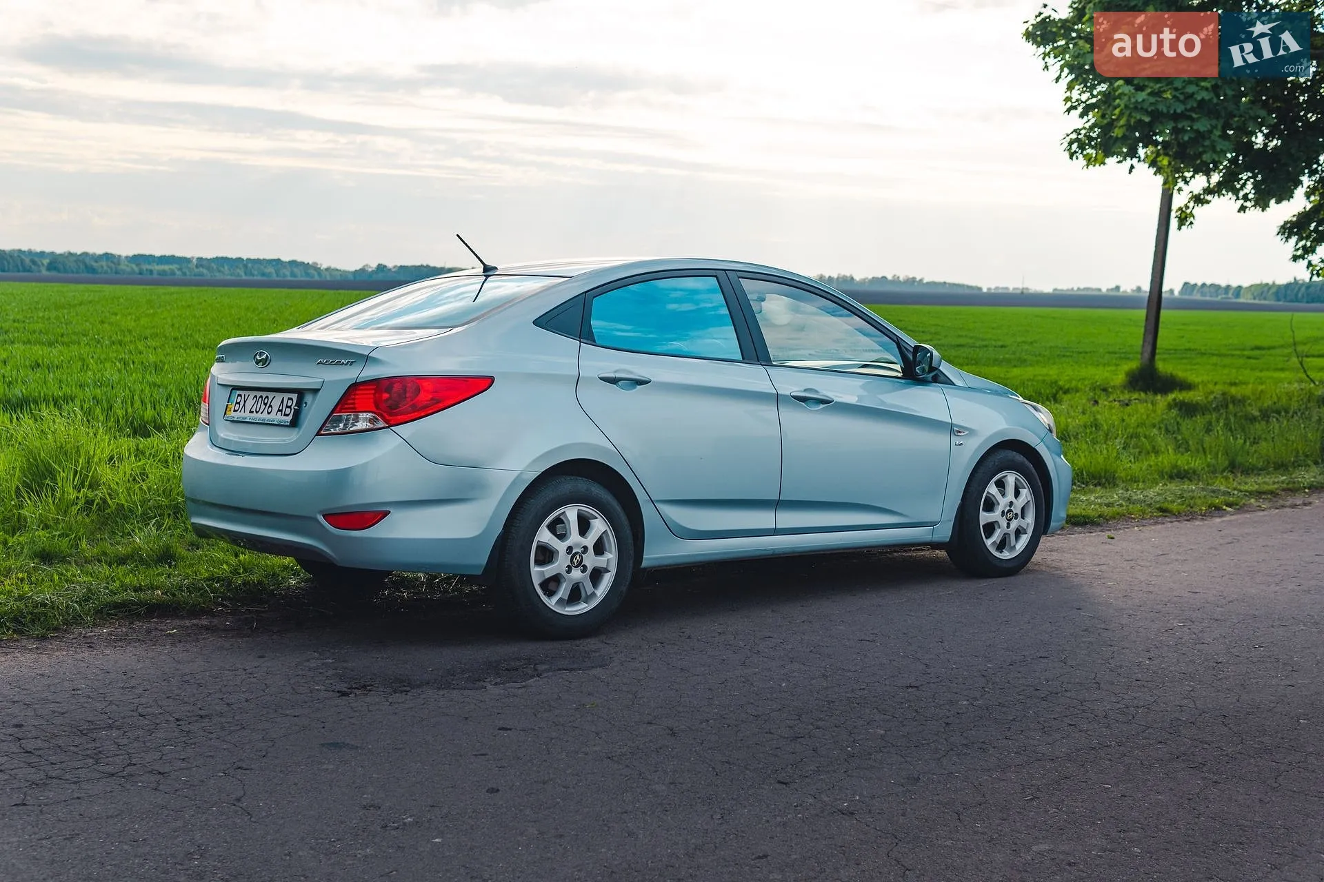 2012 Hyundai Accent - мініатюра 6