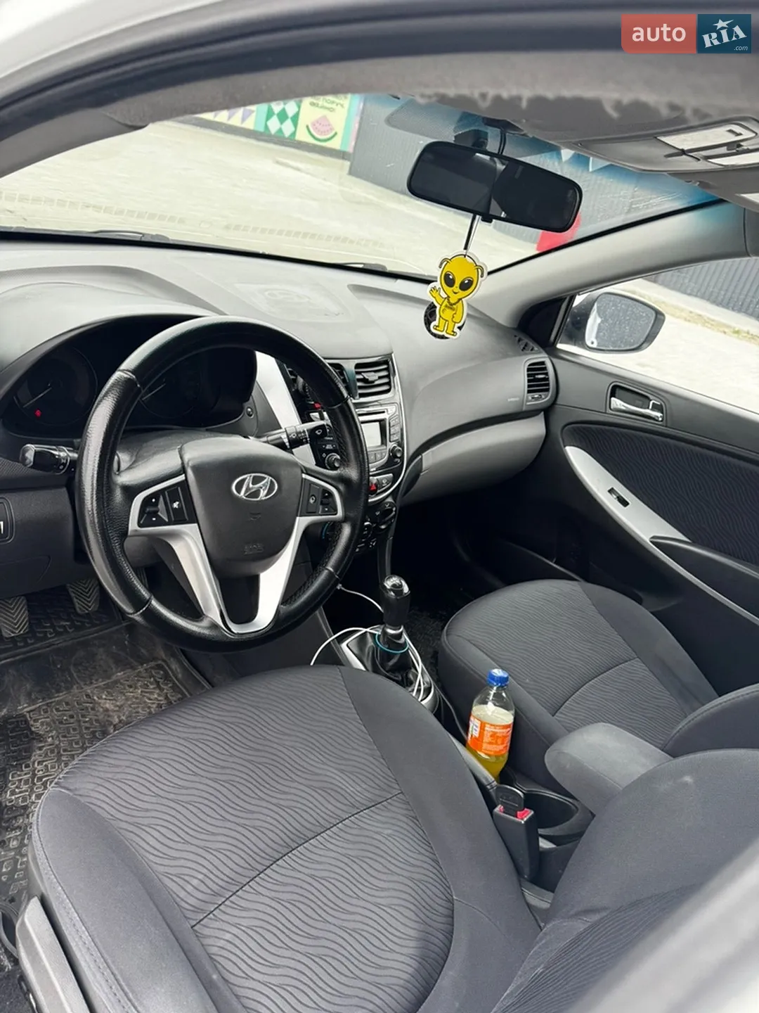 2012 Hyundai Accent - мініатюра 10