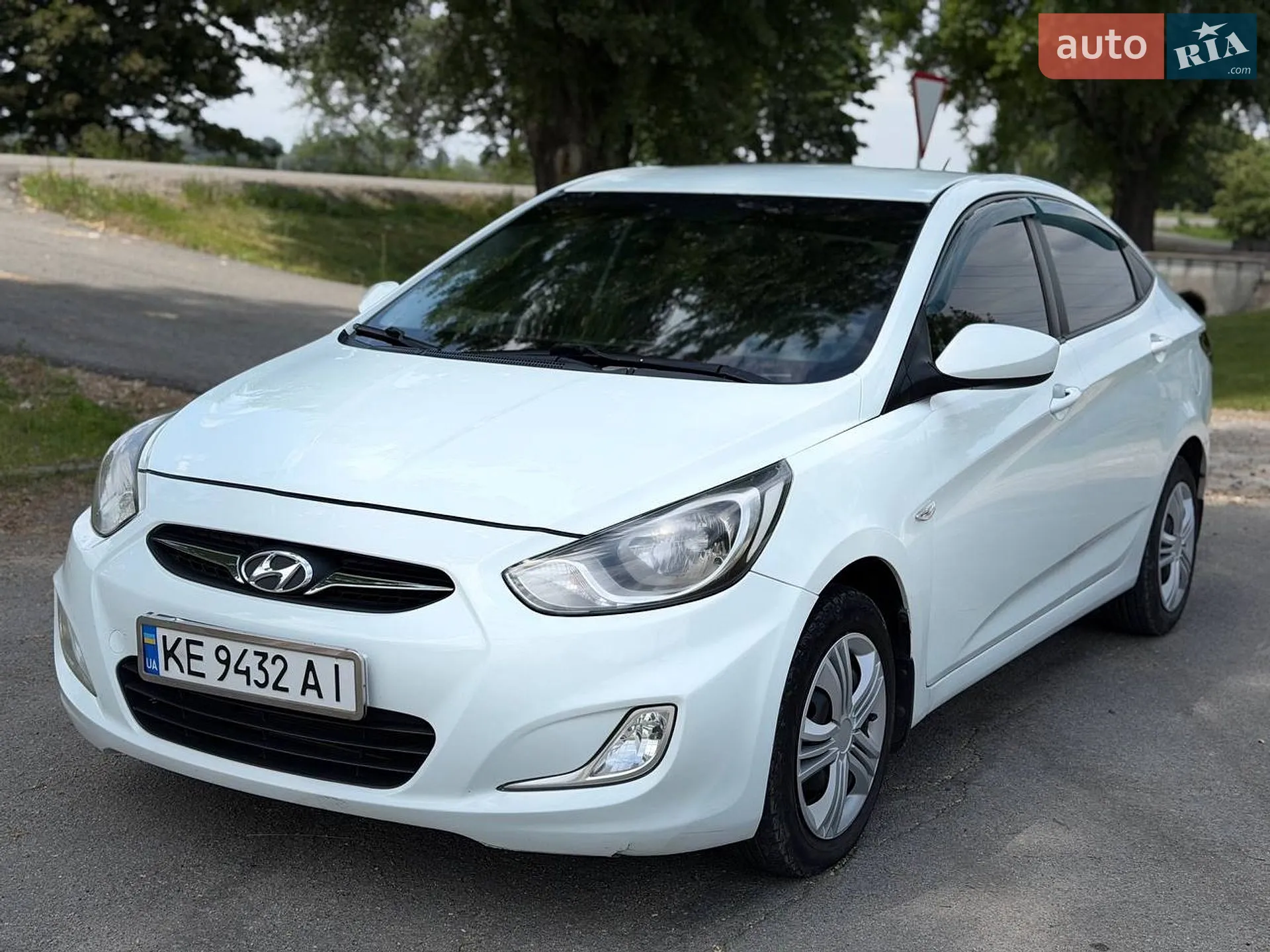 2011 Hyundai Accent - мініатюра 5