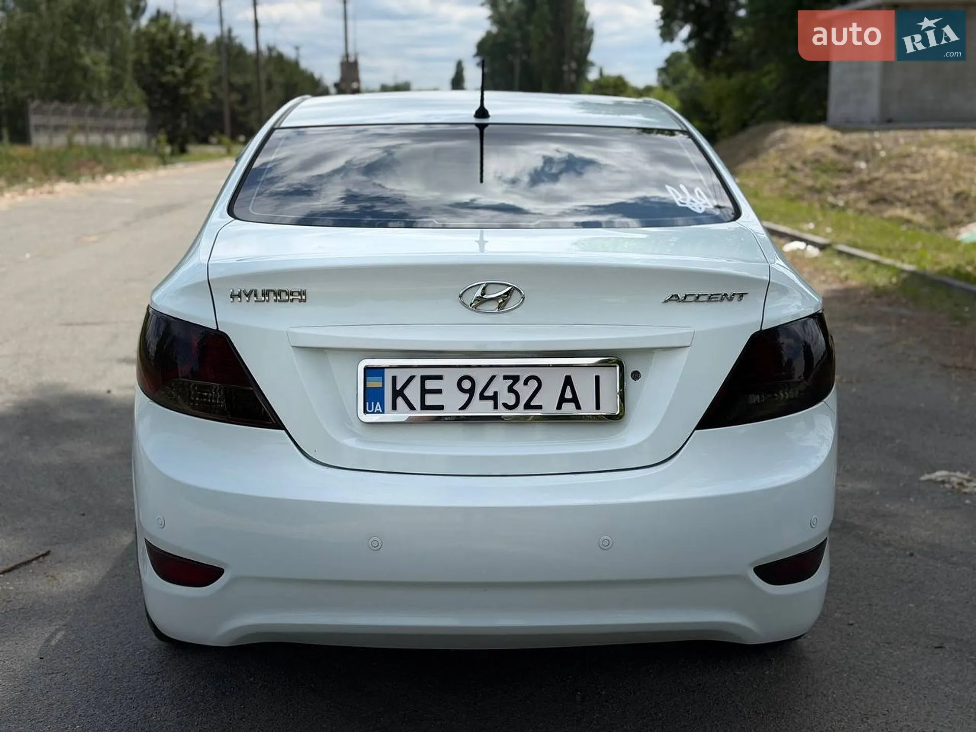 2011 Hyundai Accent - мініатюра 9