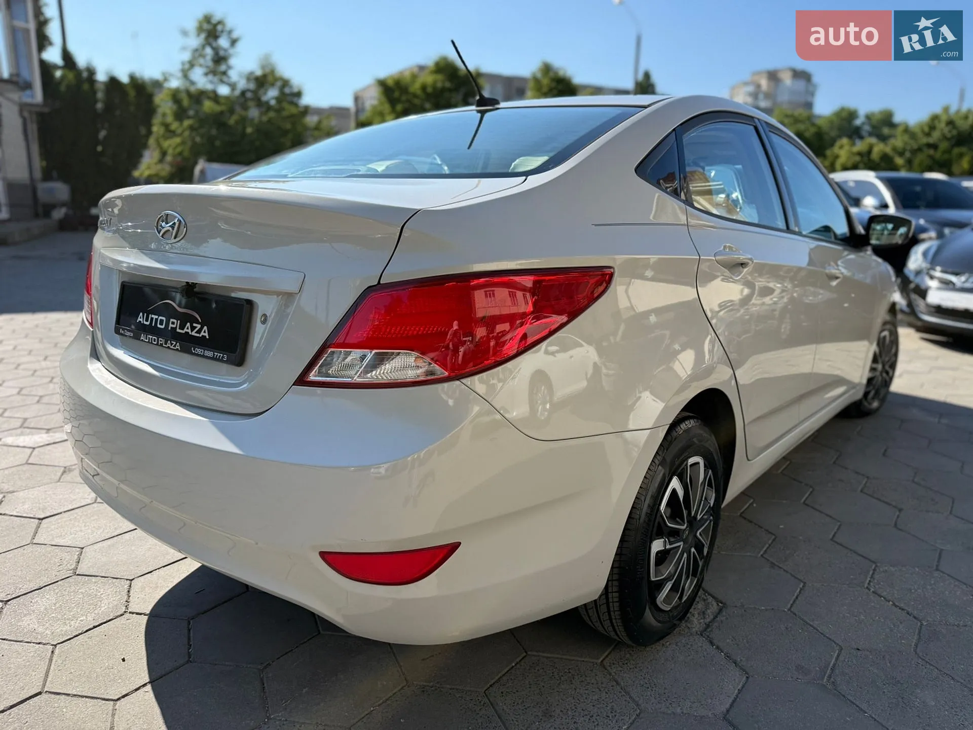 2016 Hyundai Accent - мініатюра 20