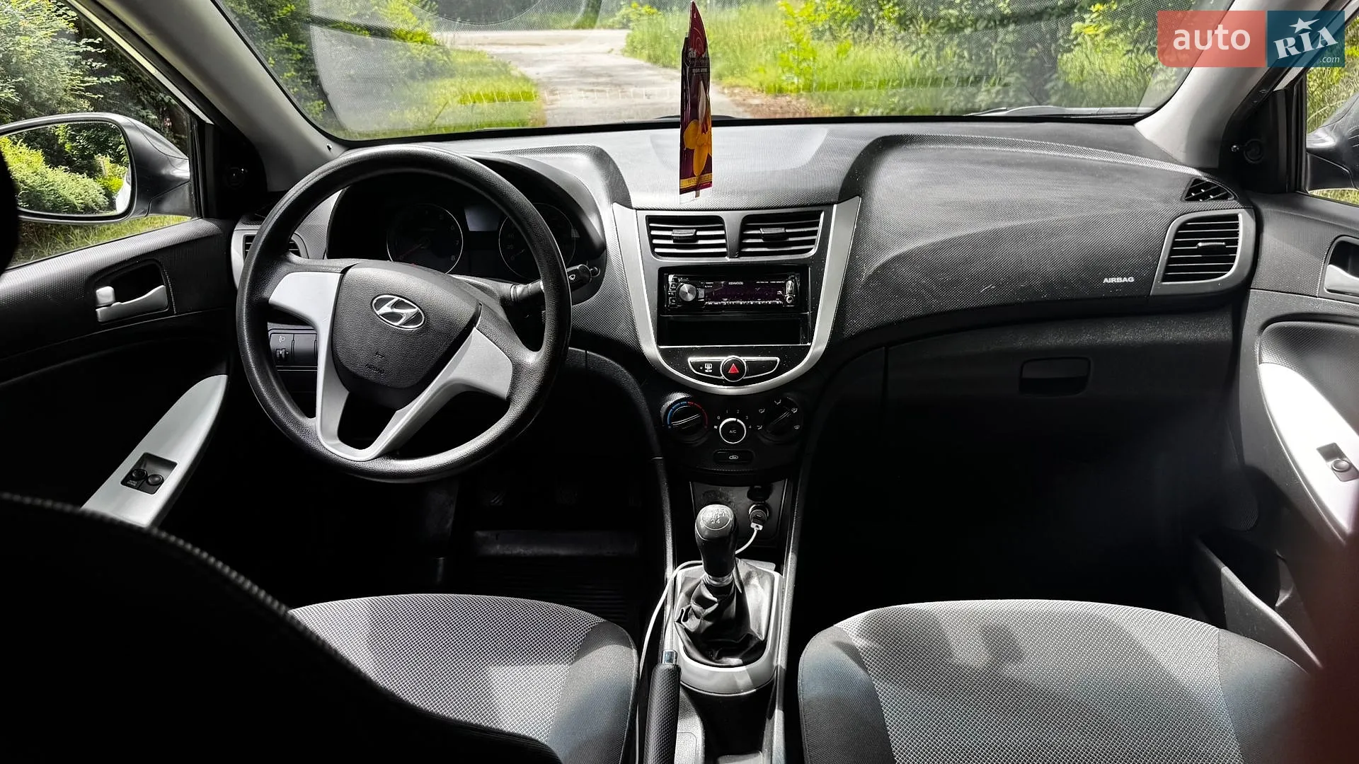 2012 Hyundai Accent - мініатюра 9