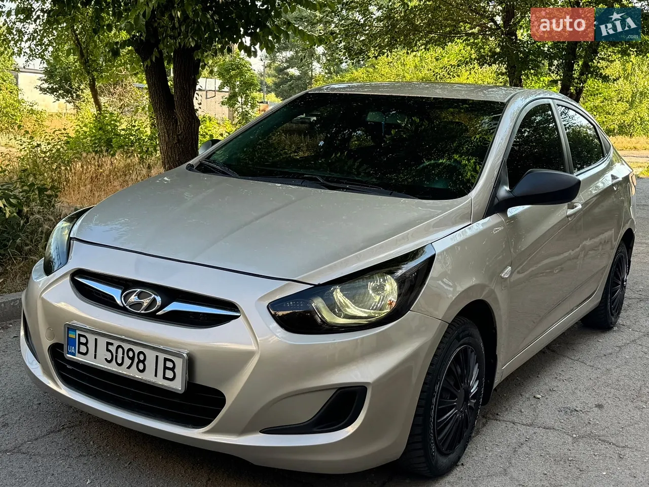 2010 Hyundai Accent - мініатюра 20