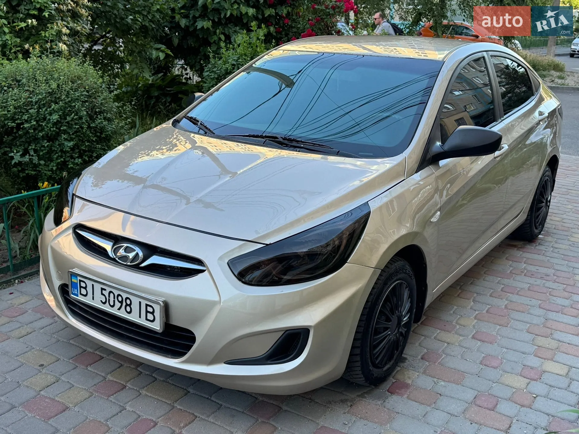 2011 Hyundai Accent - мініатюра 16