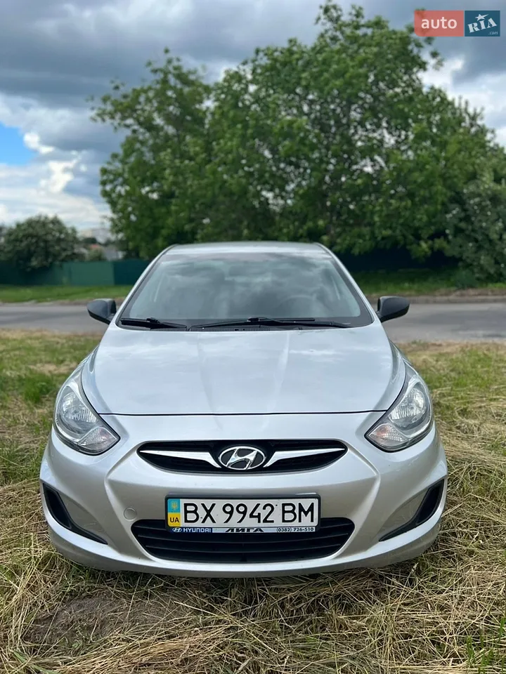 2012 Hyundai Accent - мініатюра 16
