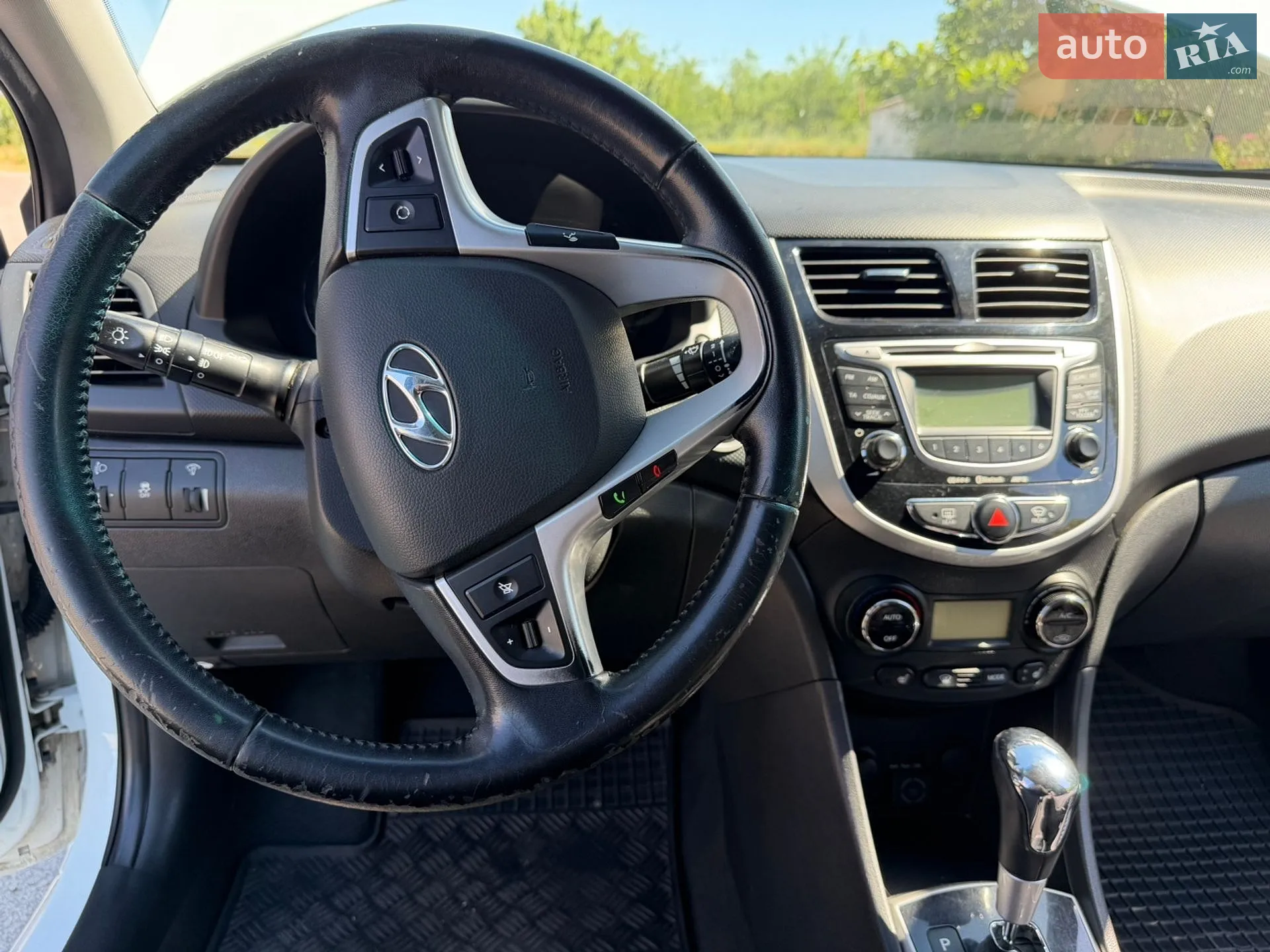 2011 Hyundai Accent - мініатюра 8
