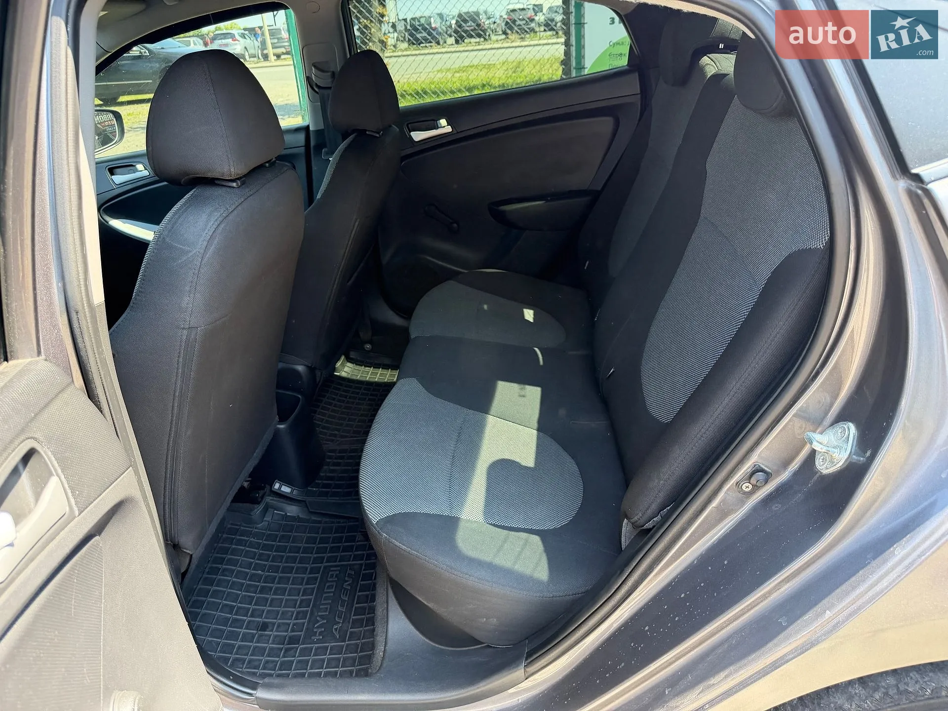 2011 Hyundai Accent - мініатюра 23