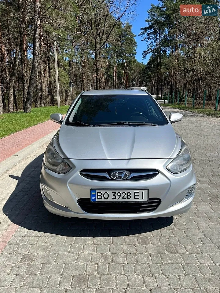 2012 Hyundai Accent - мініатюра 6