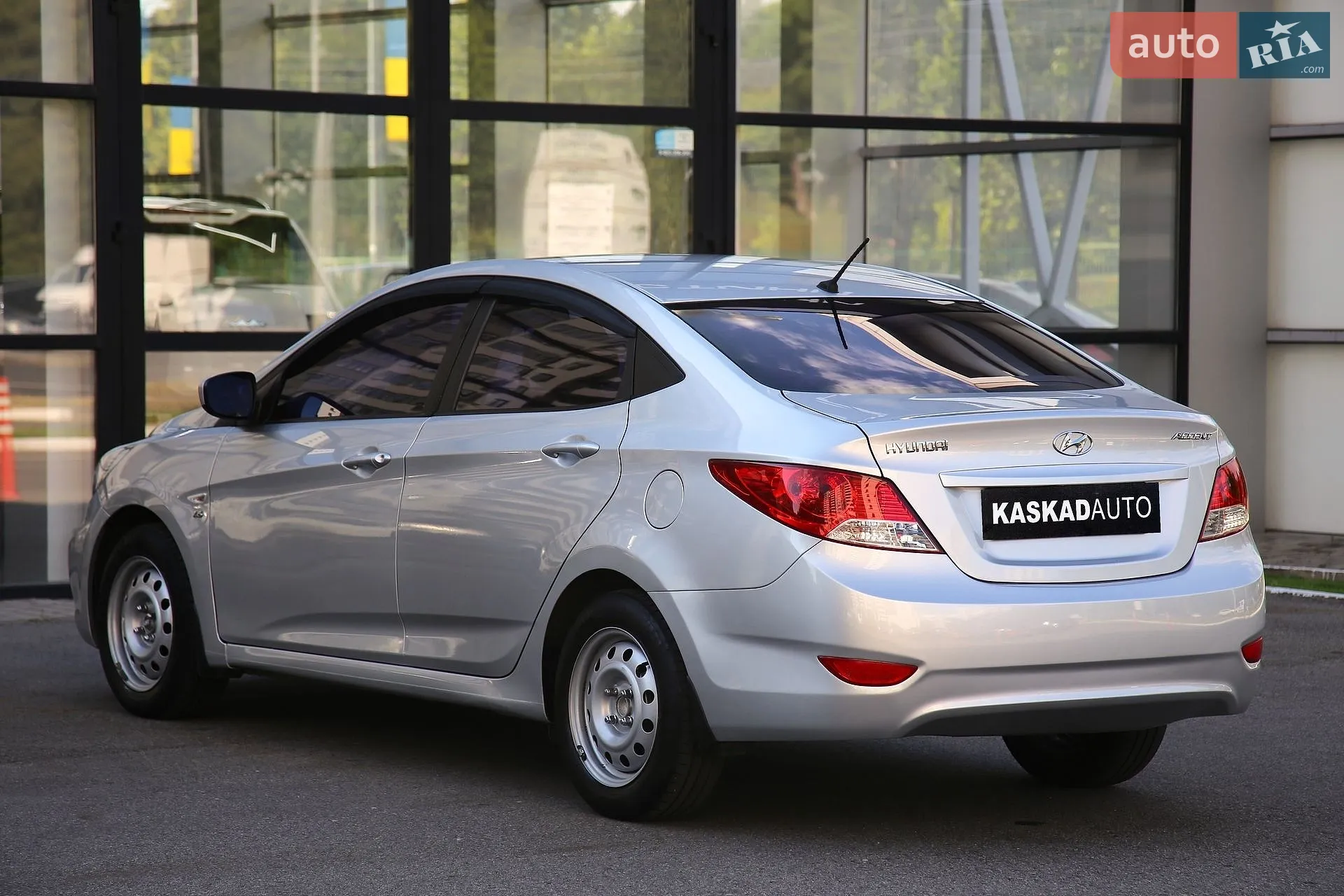 2012 Hyundai Accent - мініатюра 4