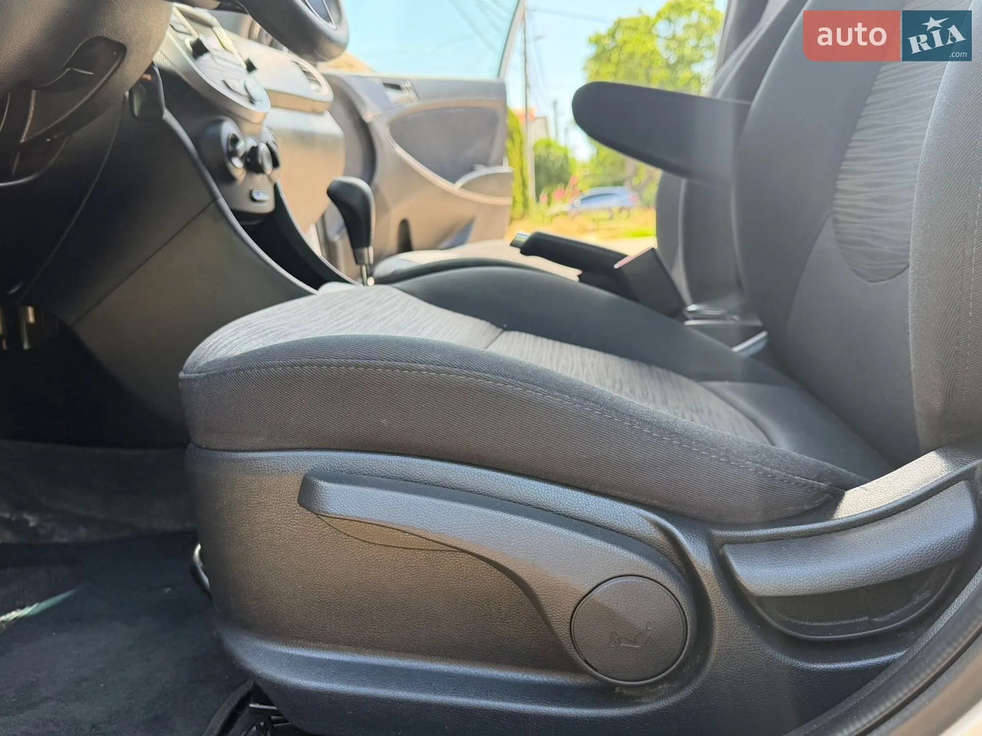 2017 Hyundai Accent - мініатюра 45
