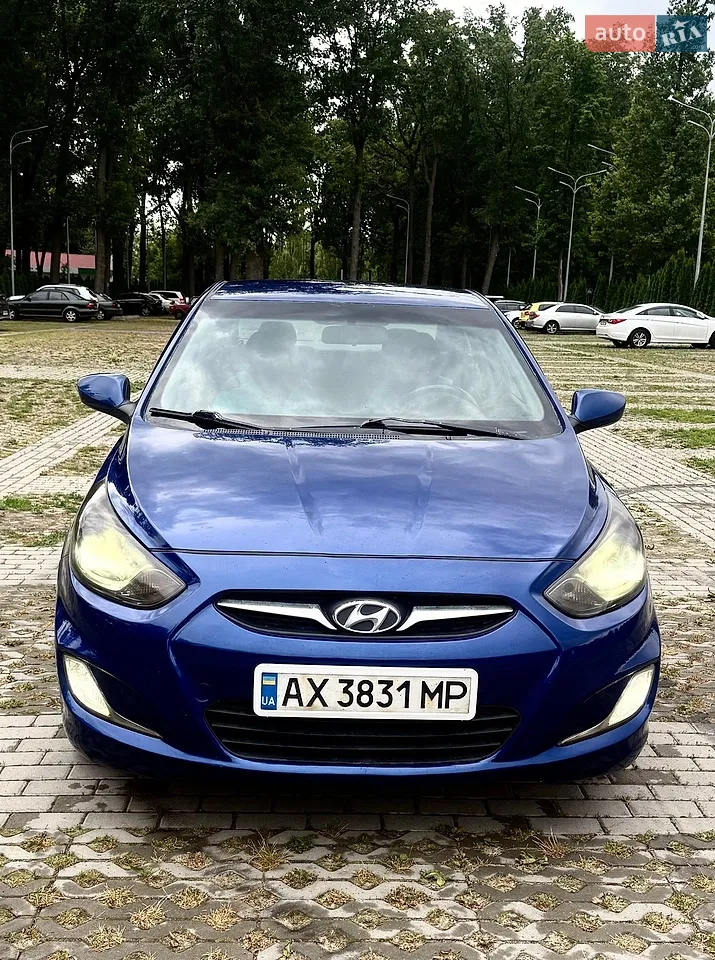 2010 Hyundai Accent - мініатюра 21